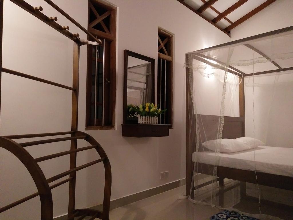 Villa Hilltop By Yehansa With Unlimited Fiber Wifi Hikkaduwa Buitenkant foto