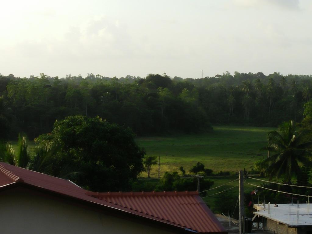 Villa Hilltop By Yehansa With Unlimited Fiber Wifi Hikkaduwa Buitenkant foto