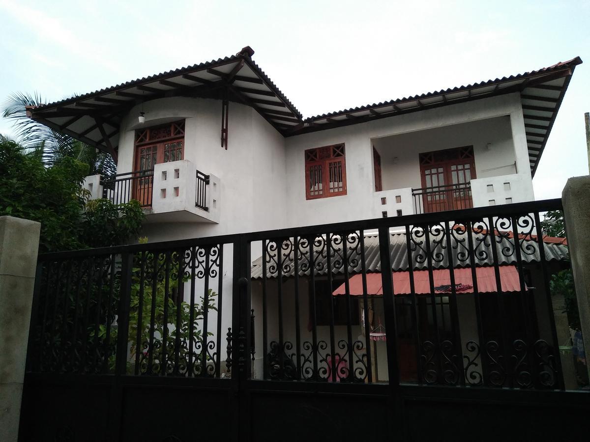 Villa Hilltop By Yehansa With Unlimited Fiber Wifi Hikkaduwa Buitenkant foto